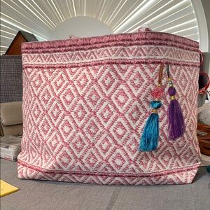 NWOT Estée Lauder Pink and White Geometric Tote Bag